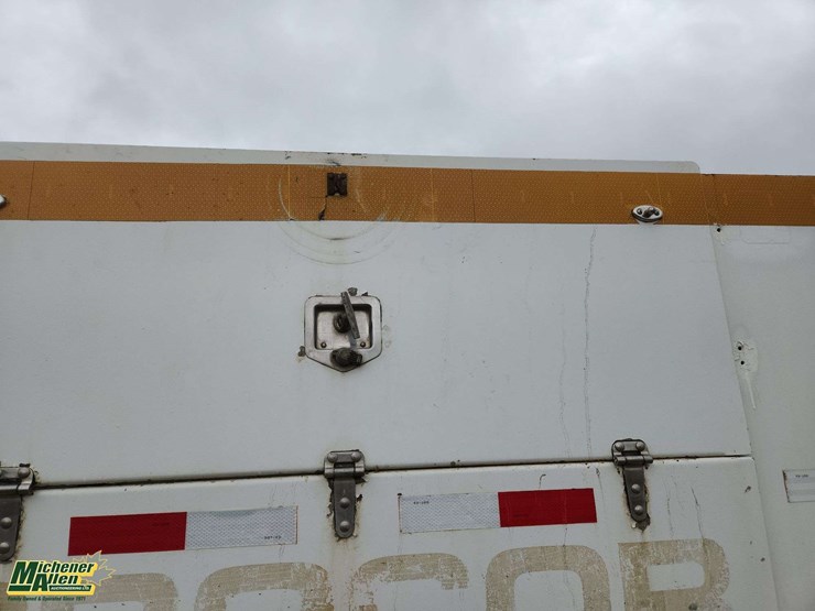 2004-ford-f550-image-40