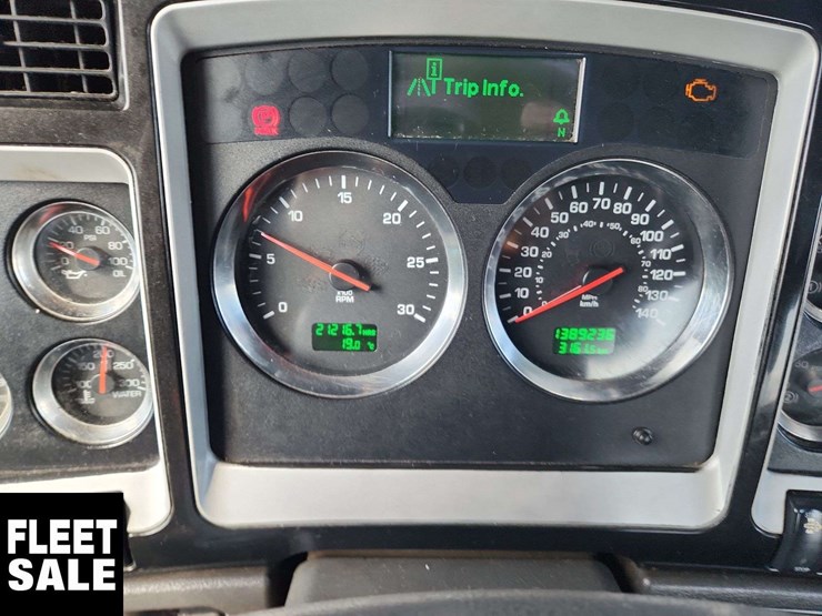 2014-kenworth-t660-image-8
