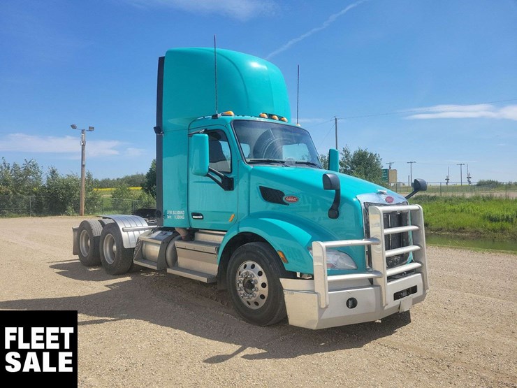 2019-peterbilt-579-image-4