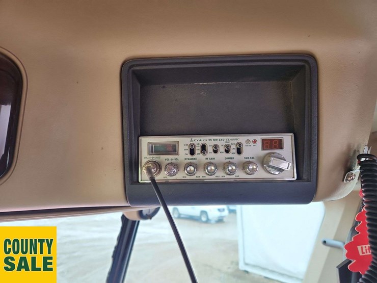 2012-freightliner-coronado-122-sd-image-13