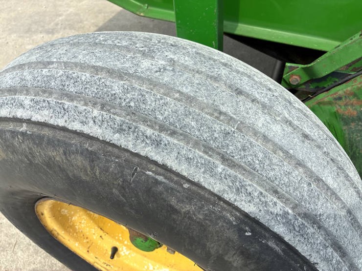 john-deere-535-image-35
