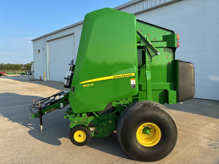 2019-john-deere-560m-image-9