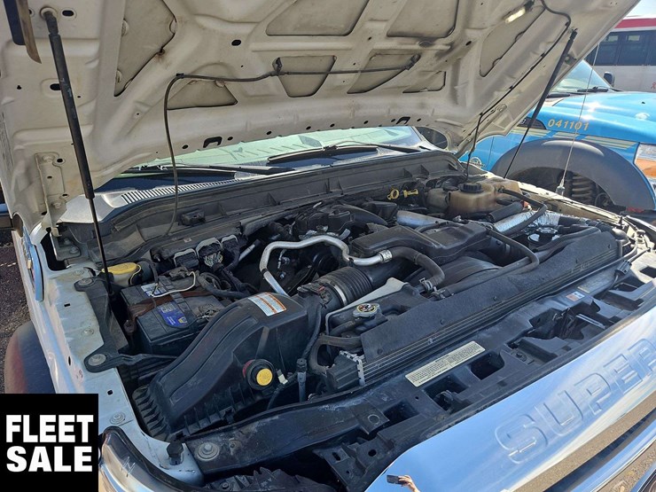 2015-ford-f550-image-17