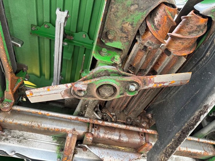 2013-john-deere-612c-image-25