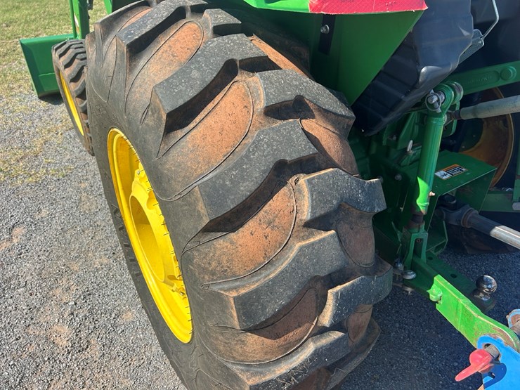 john-deere-4066m-image-5