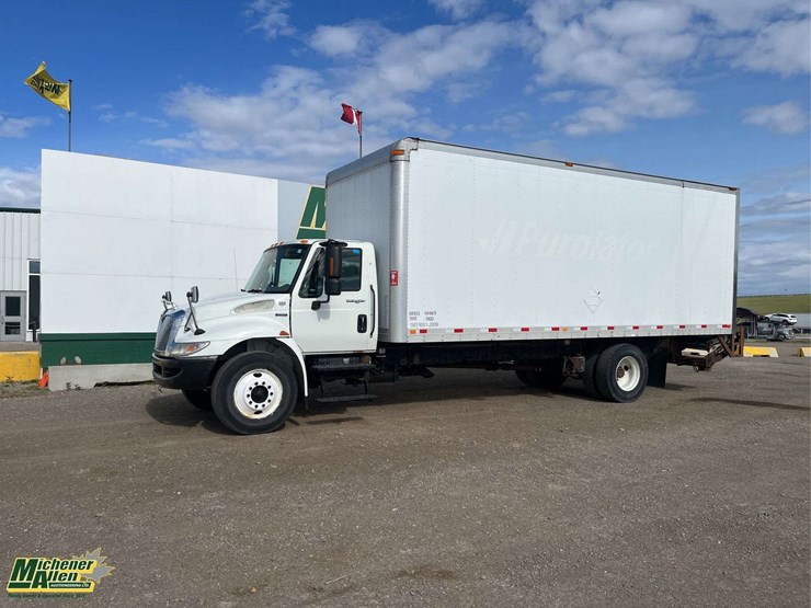 2009-international-durastar-4300-image-1