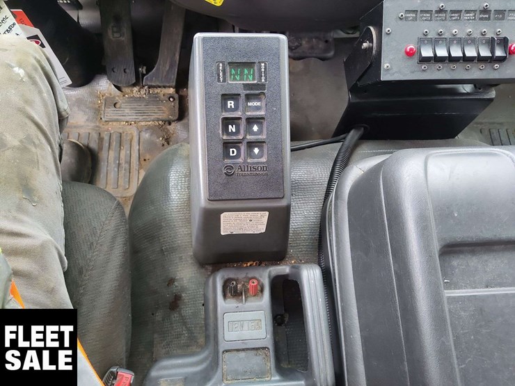 2007-gmc-t8500-image-13