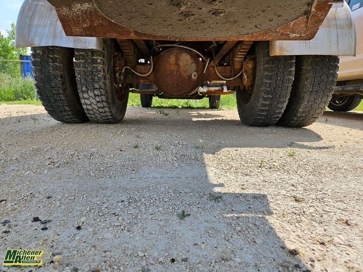 2006-international-durastar-4400-image-7