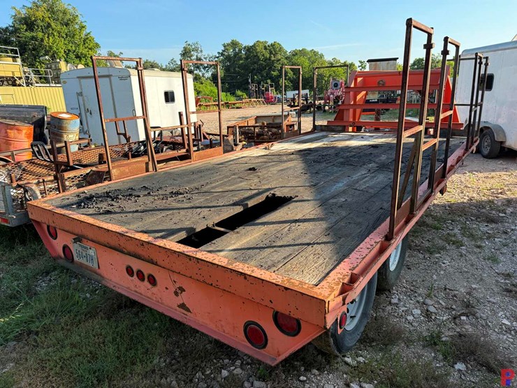 2011-centex-trailers-16’-x-102”-t/a-sgl.-whl.-flatbed-gooseneck-trailer-image-5