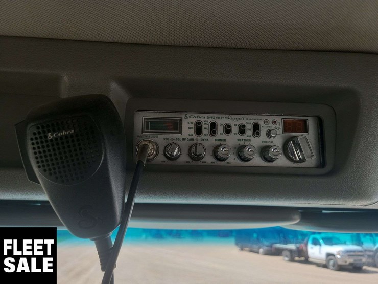 2019-peterbilt-579-image-22