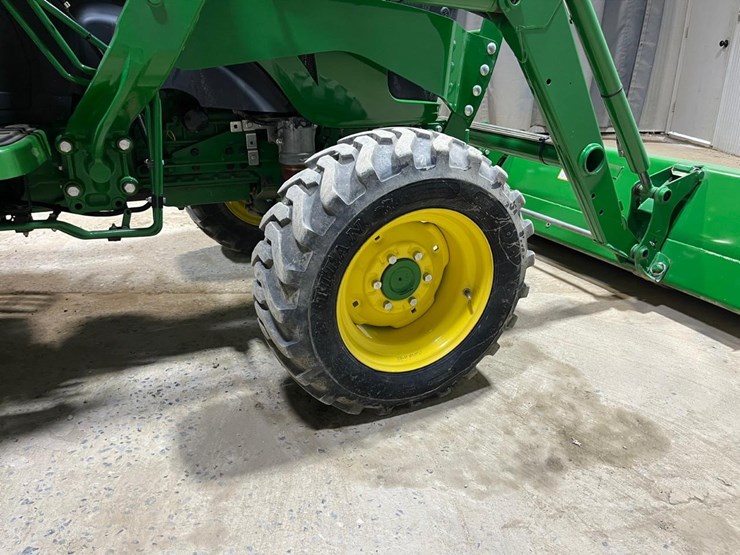 2021-john-deere-4044m-image-20