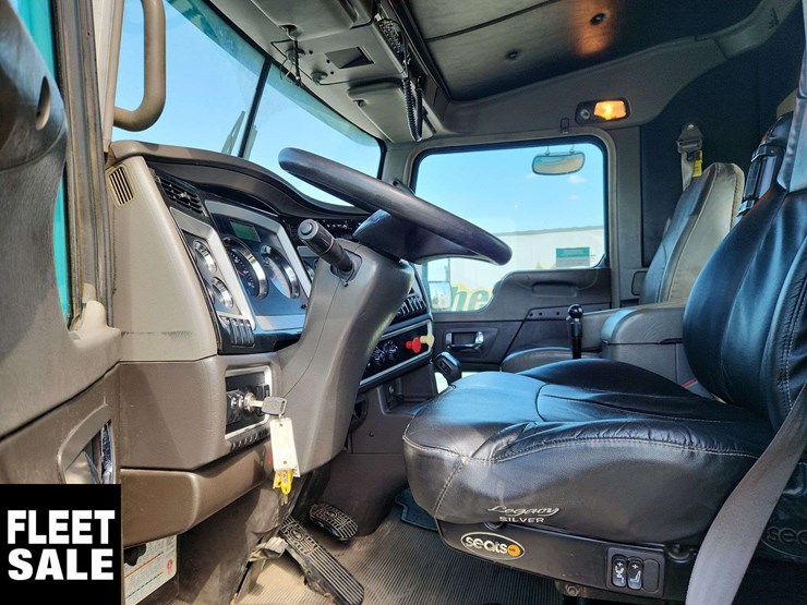 2014-kenworth-t660-image-6