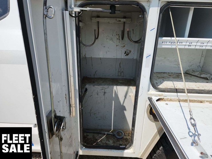 2020-ford-f350-image-37