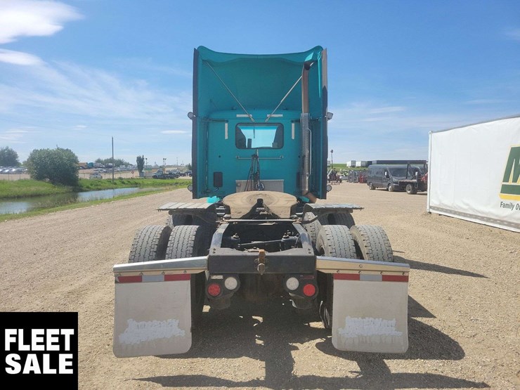 2019-peterbilt-579-image-6