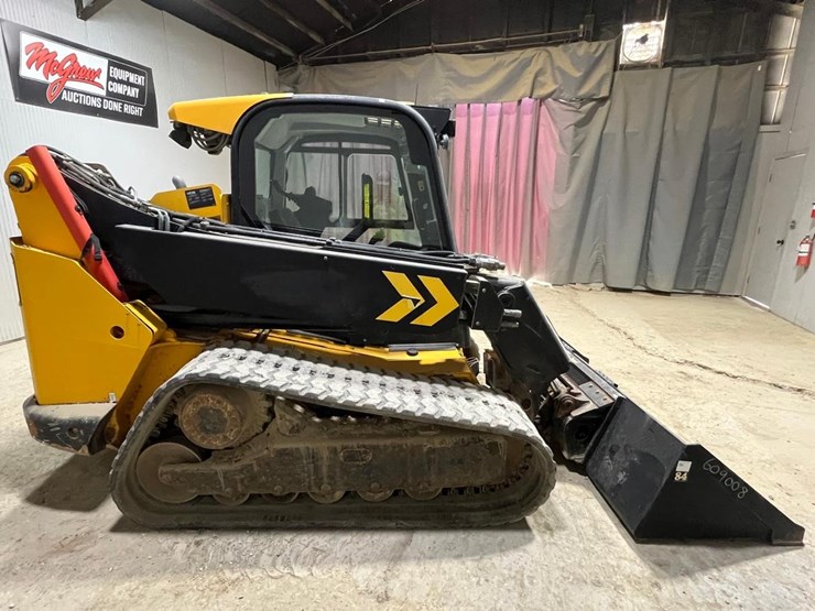 2018-jcb-3ts-8t-image-6