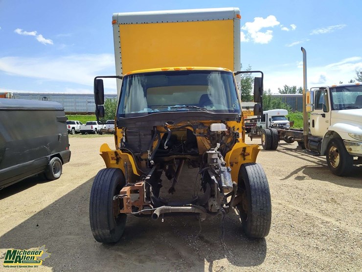 2009-international-durastar-4300-image-13