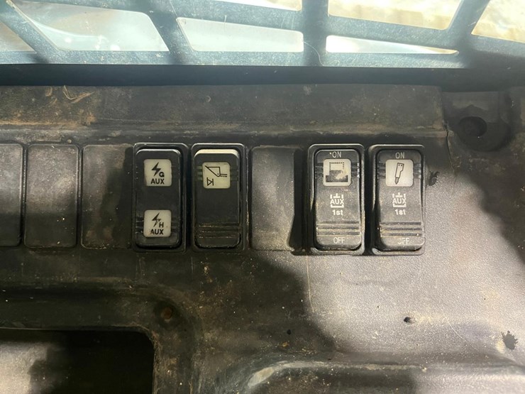 takeuchi-tl12v2-image-29