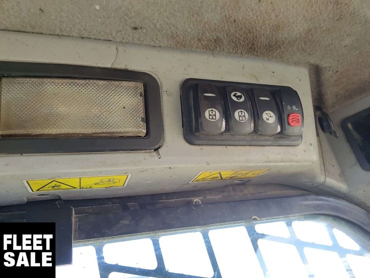 2019-caterpillar-262d-image-7