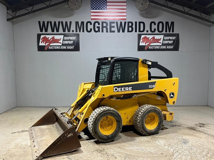 2018-john-deere-328-image-1