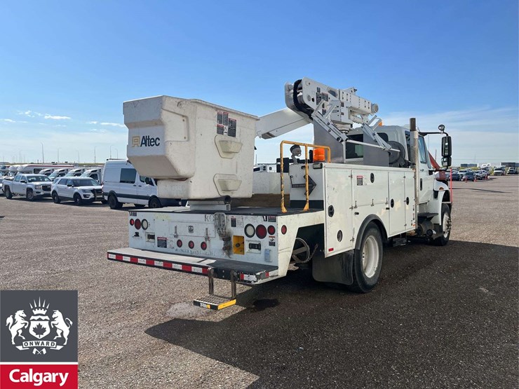 2013-international-durastar-4300-image-15