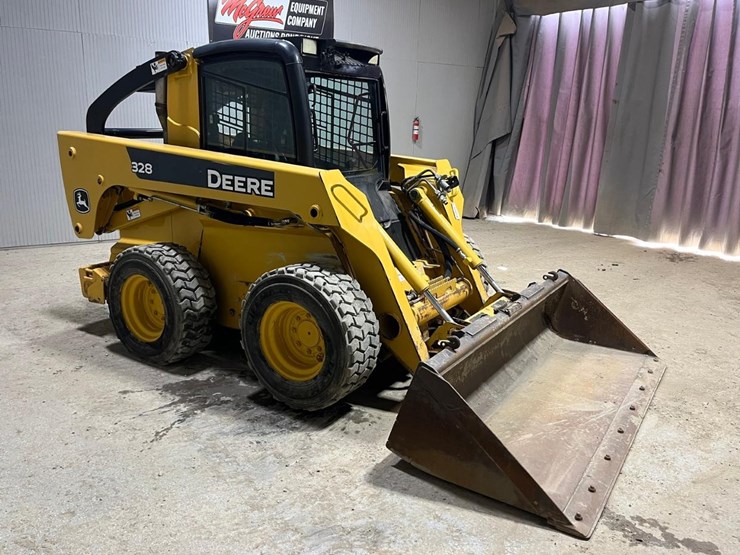 2018-john-deere-328-image-7
