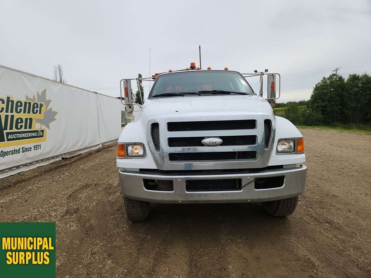 2008-ford-f750-image-18