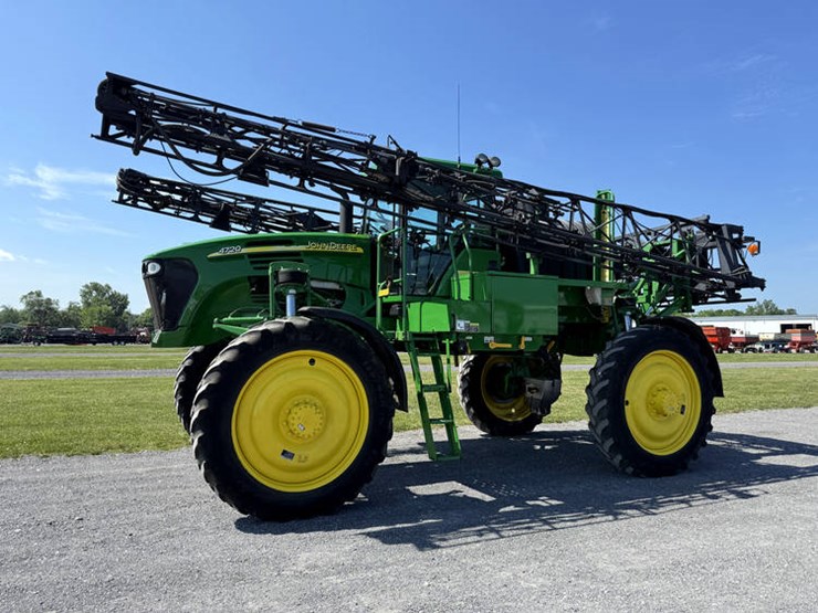 2005-john-deere-4720-image-3