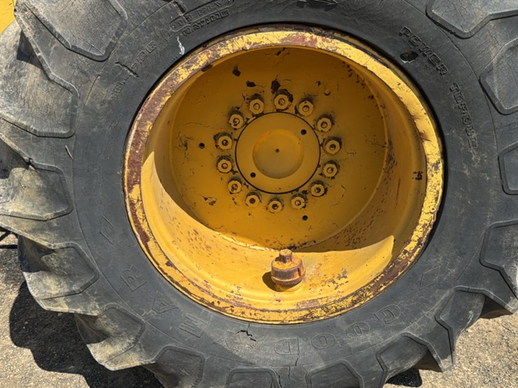 john-deere-440-image-37