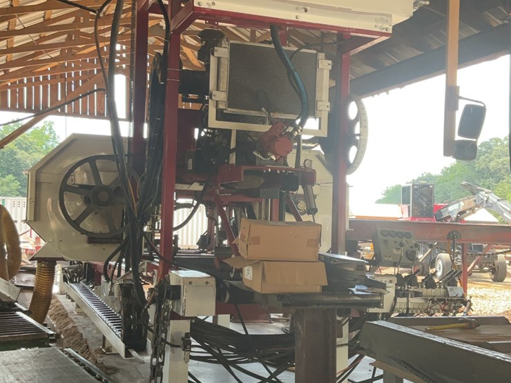 2022-john-deere-80-image-9