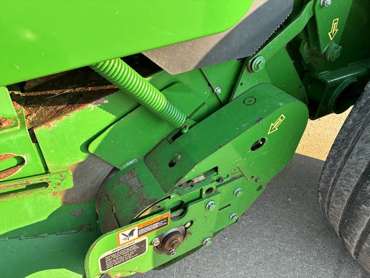 2019-john-deere-560m-image-30