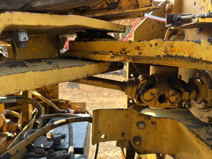 john-deere-440-image-24