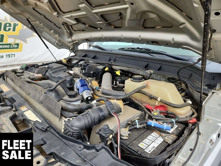2011-ford-f550-image-25