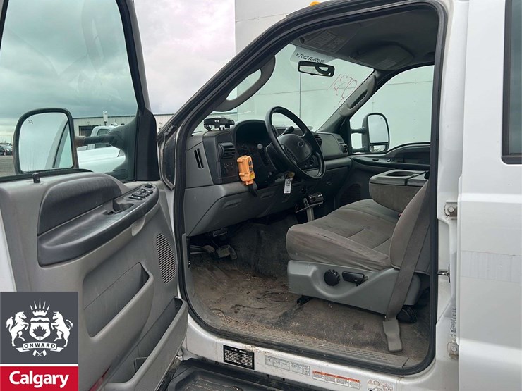 2006-ford-f550-image-6