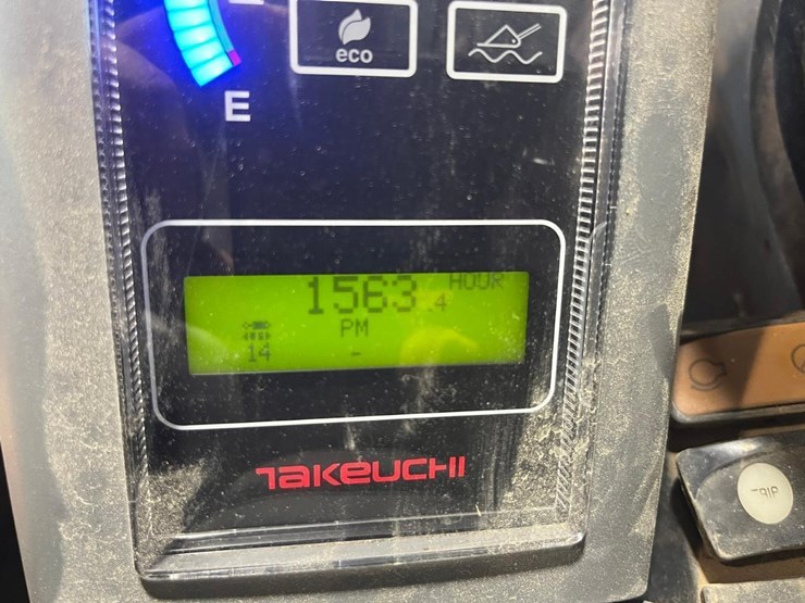 2016-takeuchi-tl12-image-22