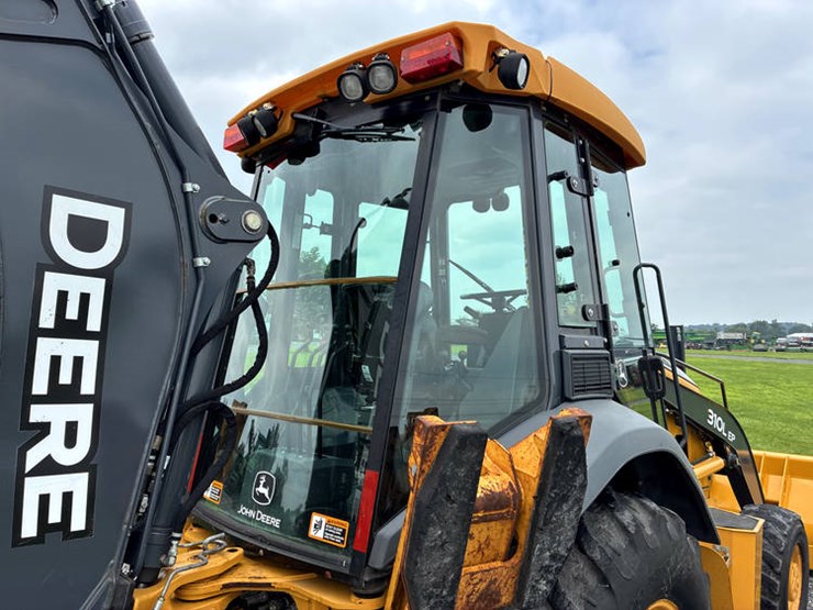 2018-john-deere-2018-image-28