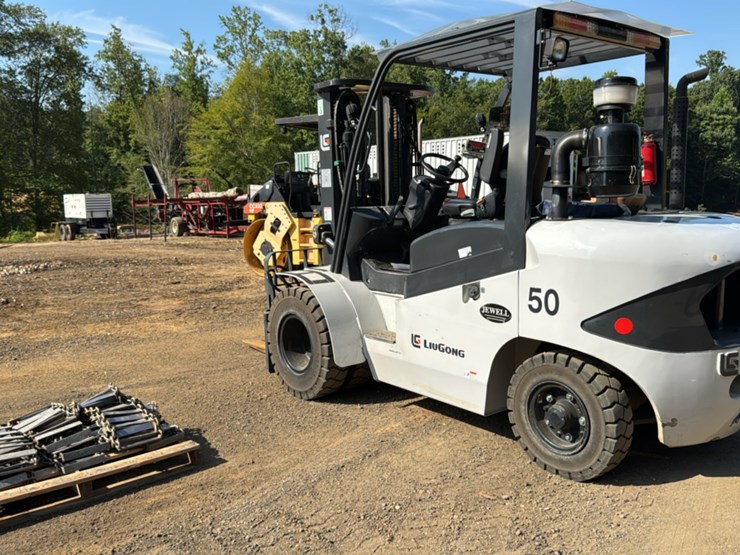 #268-•-2024-liugong-2050h-forklift-image-3