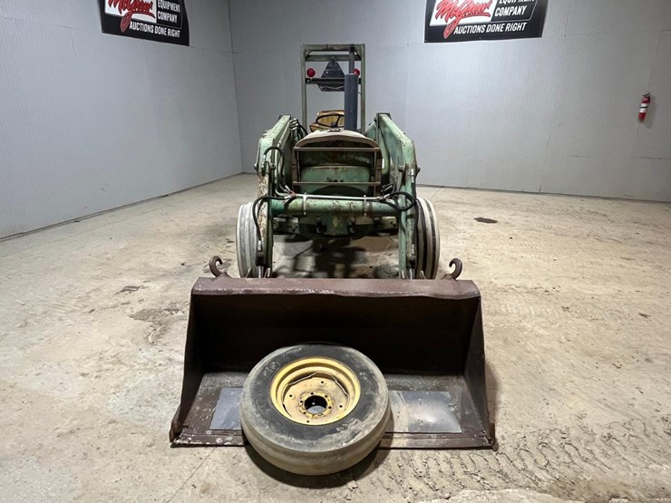 john-deere-2040-image-8