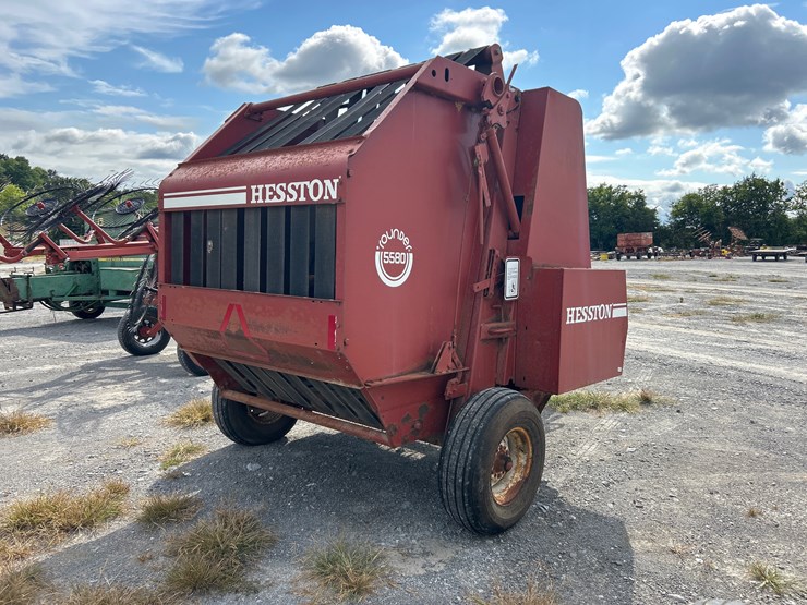 hesston-5580-image-6