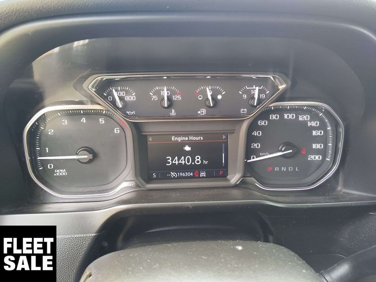2021-gmc-sierra-2500hd-image-8