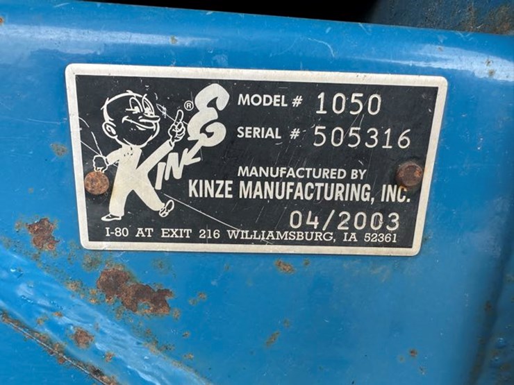kinze-1050-image-2