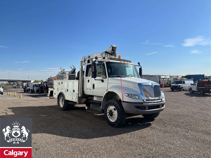2013-international-durastar-4300-image-21