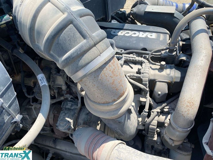 2019-peterbilt-579-image-33
