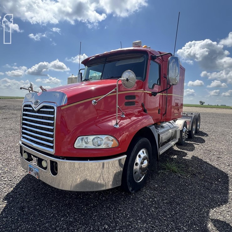 2007 MACK VISION CX613
