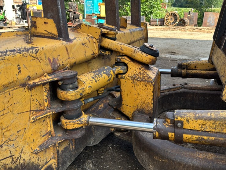 deere-450g-image-32