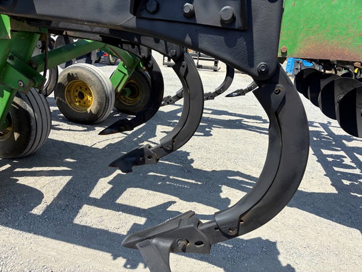 john-deere-2700-image-18