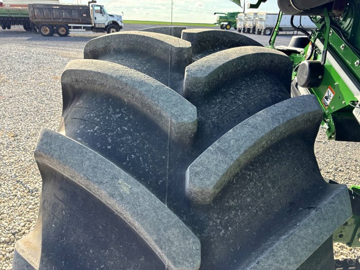 2024-john-deere-s790-image-45