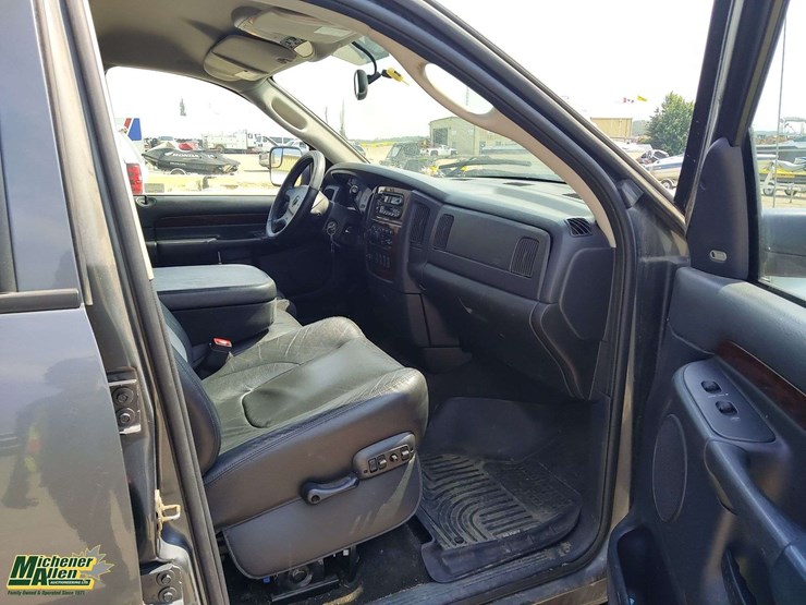 2003-dodge-ram-2500-image-14
