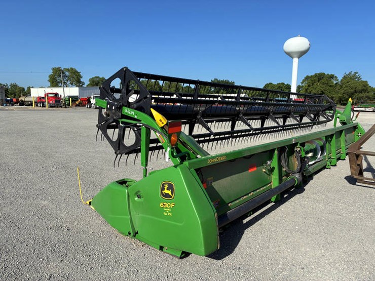 2010-john-deere-630f-image-2