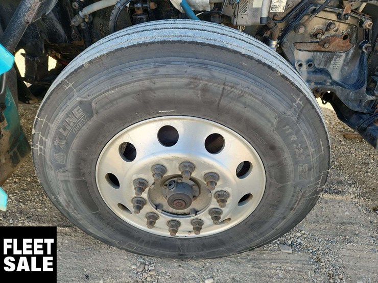 2014-kenworth-t660-image-22