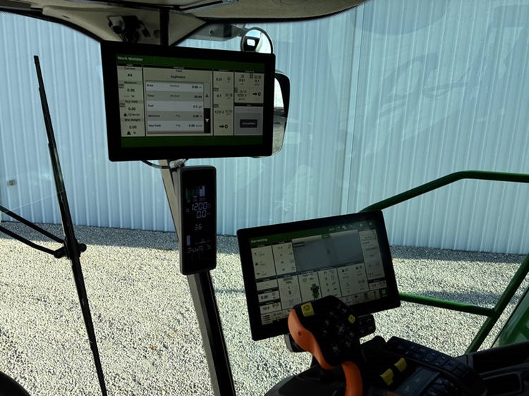 2024-john-deere-s790-image-105